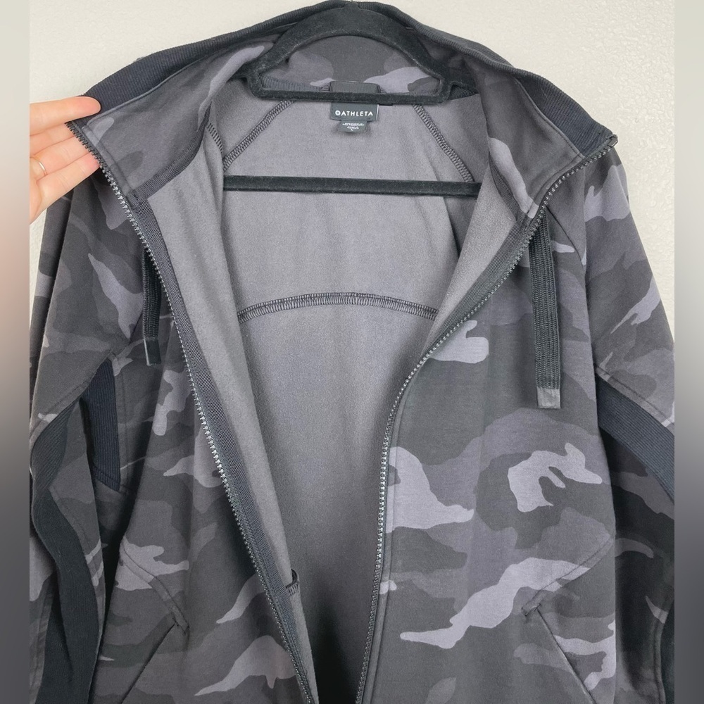Athleta Women's Large Black Camo Triumph Printed Hoodie Jacket Full Zip Jacket - Picture 10 of 16